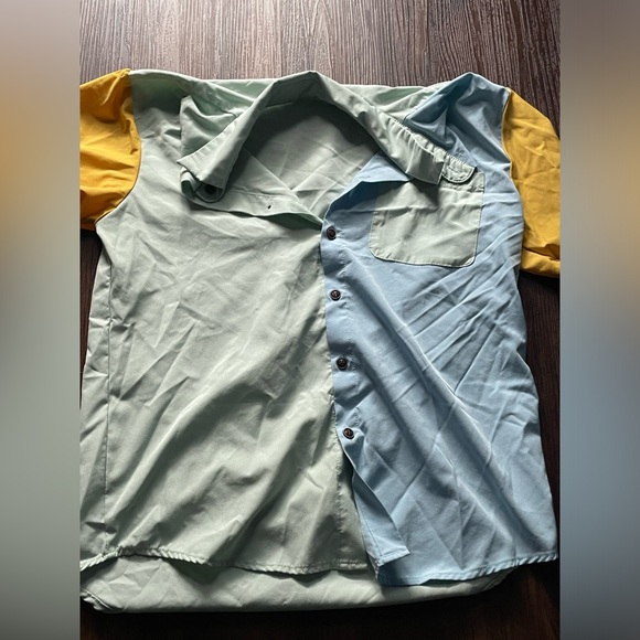 button up - Picture 2 of 2